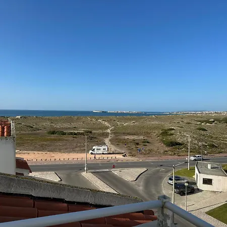 87 - Beachfront Duplex 아파트